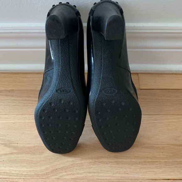 Shoes only worn a few times in the office on carpeted floor - Picture 2 of 2